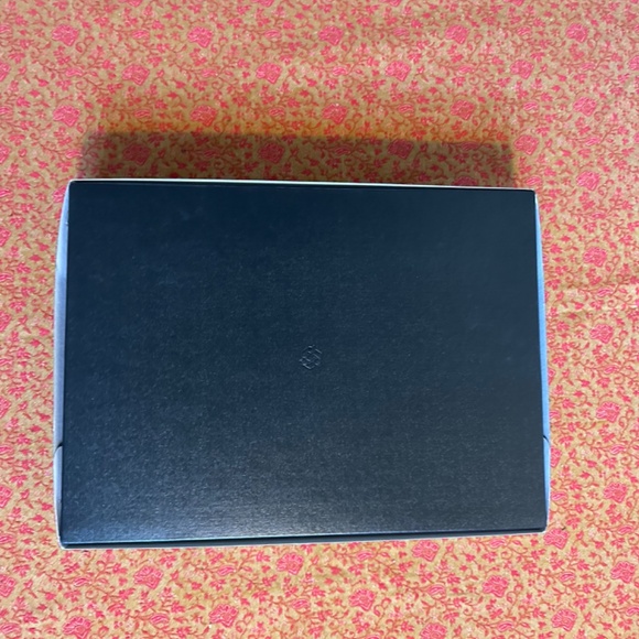 Barneys New York Gift Box - RARE - Picture 7 of 10